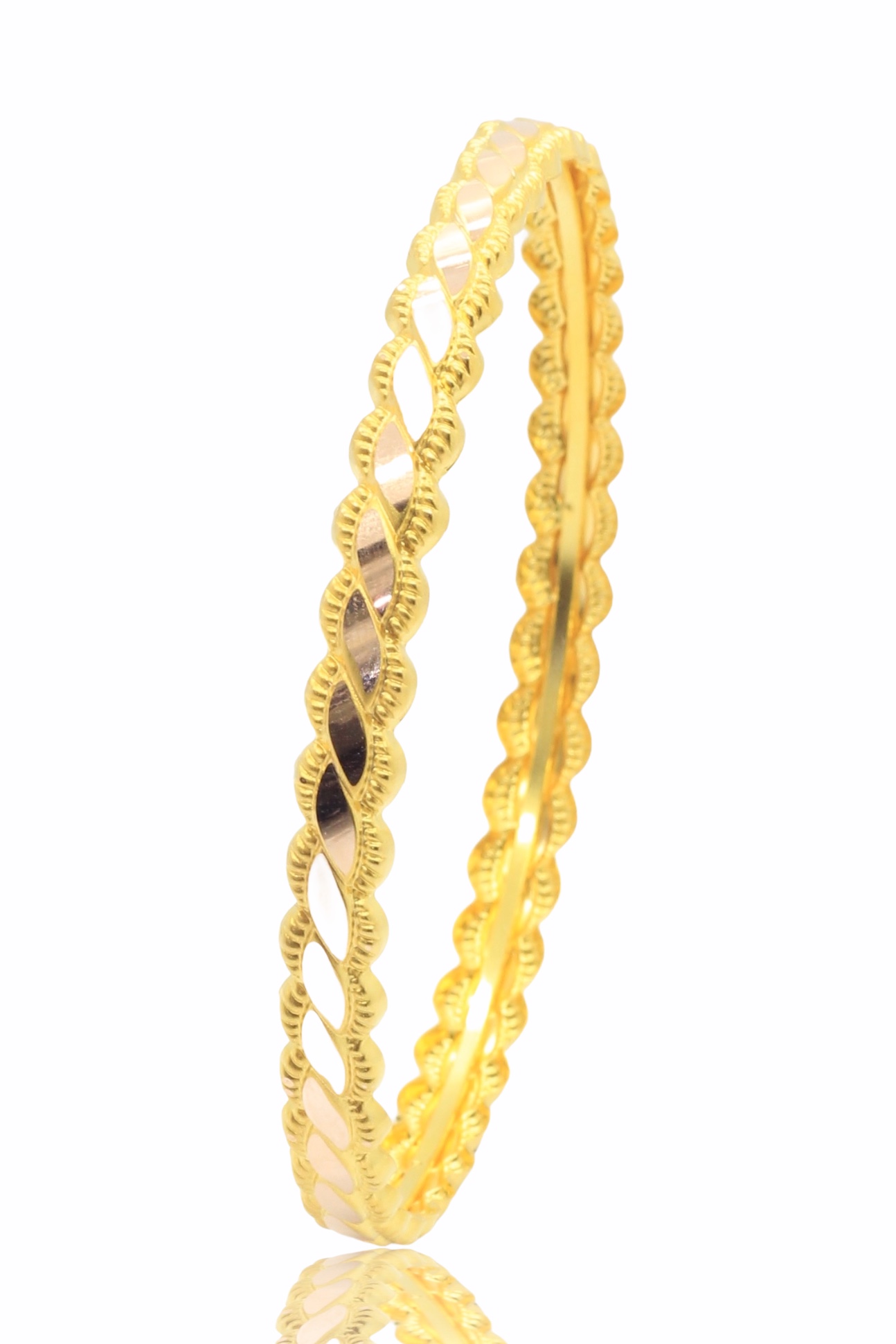 ethnic celestial Prisoner of war Cigold Taşsız Üçlü Burma Bilezik 14 Ayar Altın 4.92 Gr 6642 - 3,898.71 TL ethnic celestial Prisoner of war Cigold Taşsız Üçlü Burma Bilezik 14 Ayar Altın 4.92 Gr 6642 - 3,898.71 TL